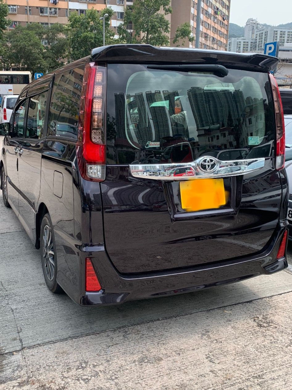 縮圖：2014 TOYOTA NOHA DELUXE