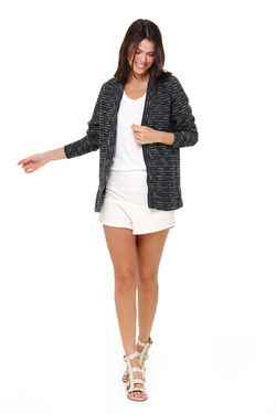 Casaqueto Dirce e Shorts Indira
