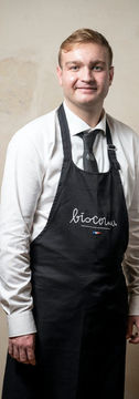 Commis de cuisine Biscornu.jpg
