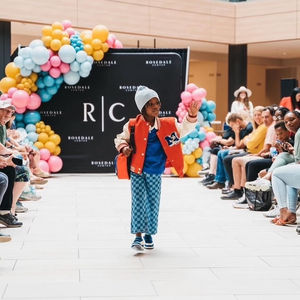 Back To School - Photoshoot at Rosedale Center  with balloon installation
