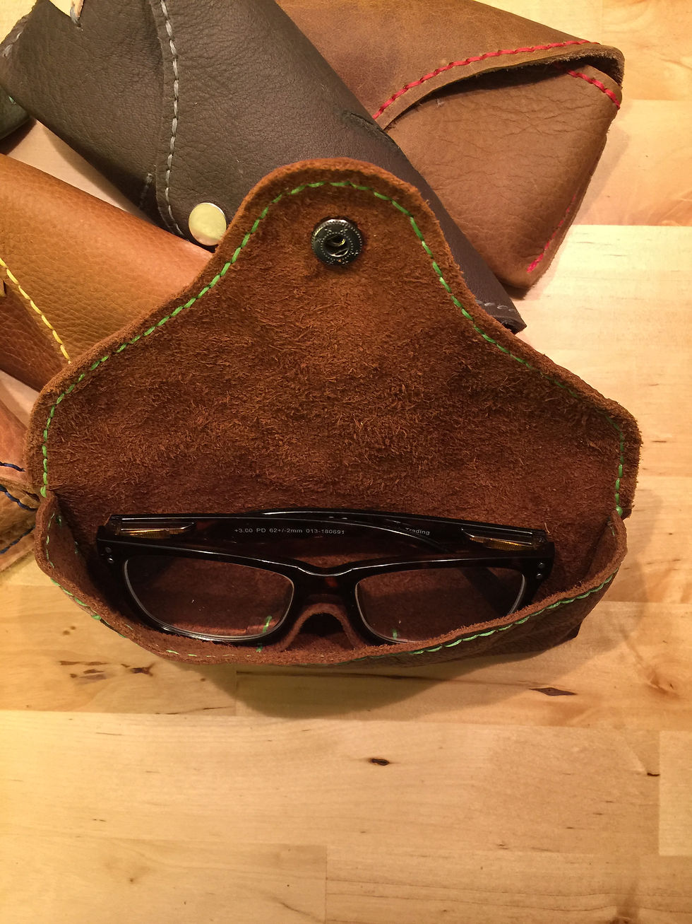 GLASSES CASE