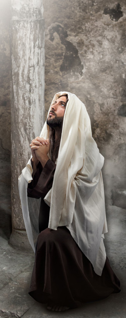 jesusorando.jpg