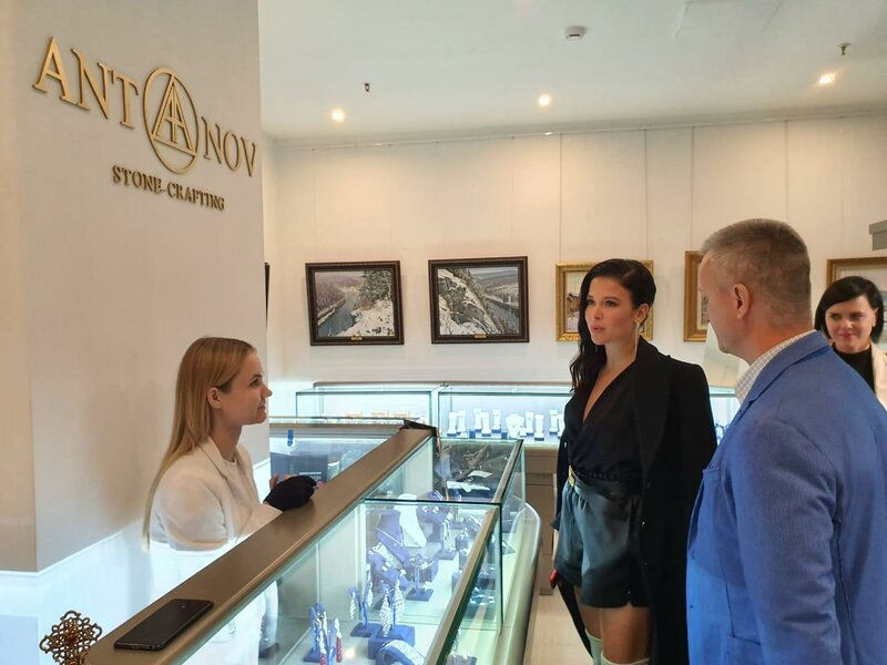 Миниатюра: Салон ANTONOV