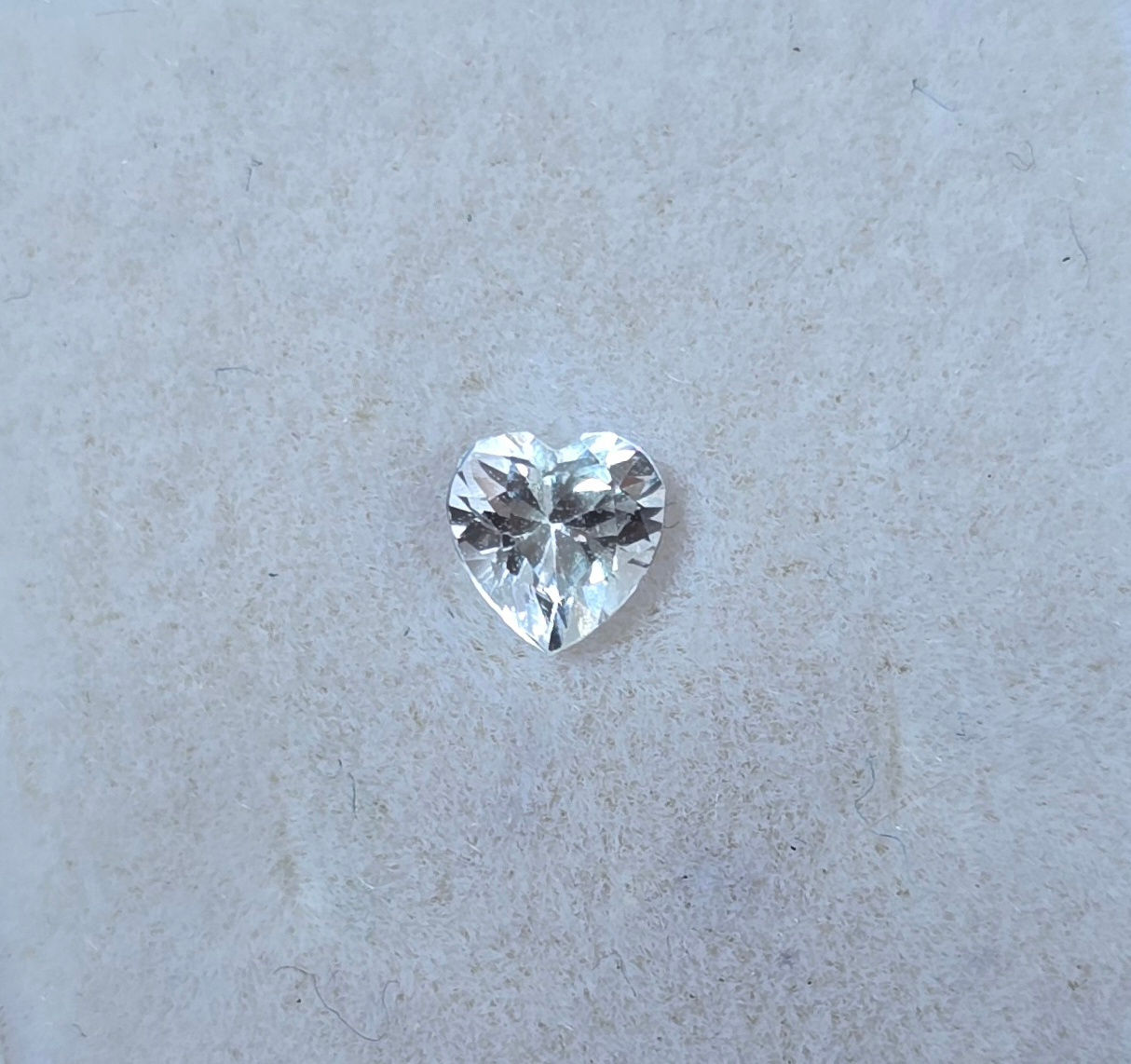 Safira Branca Coração