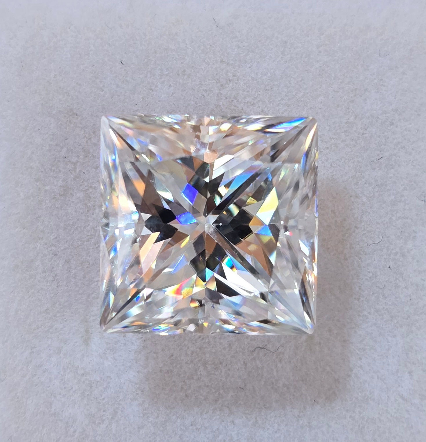 Moissanite Carrê