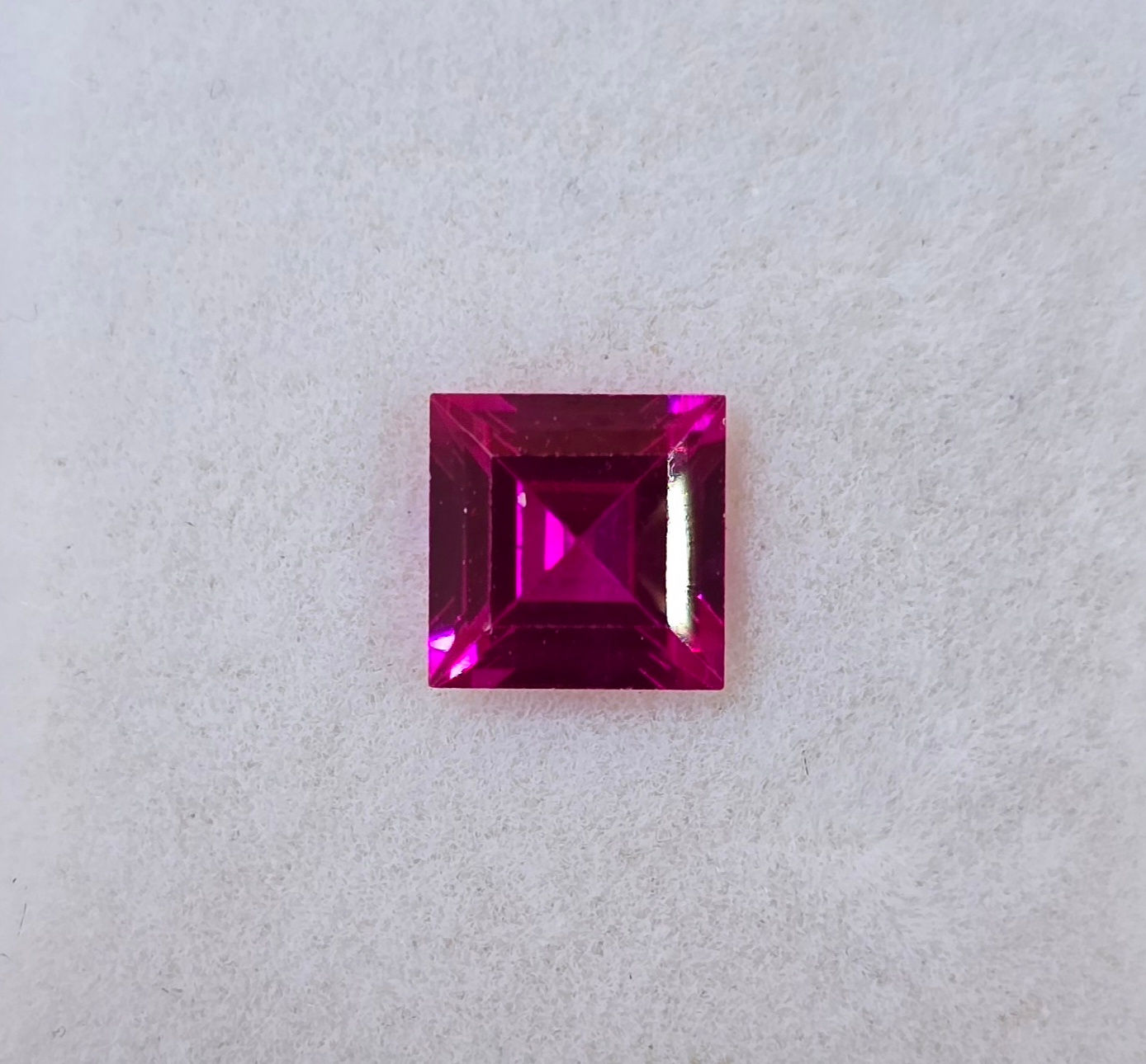 Zircônia Carre Cor Rubi