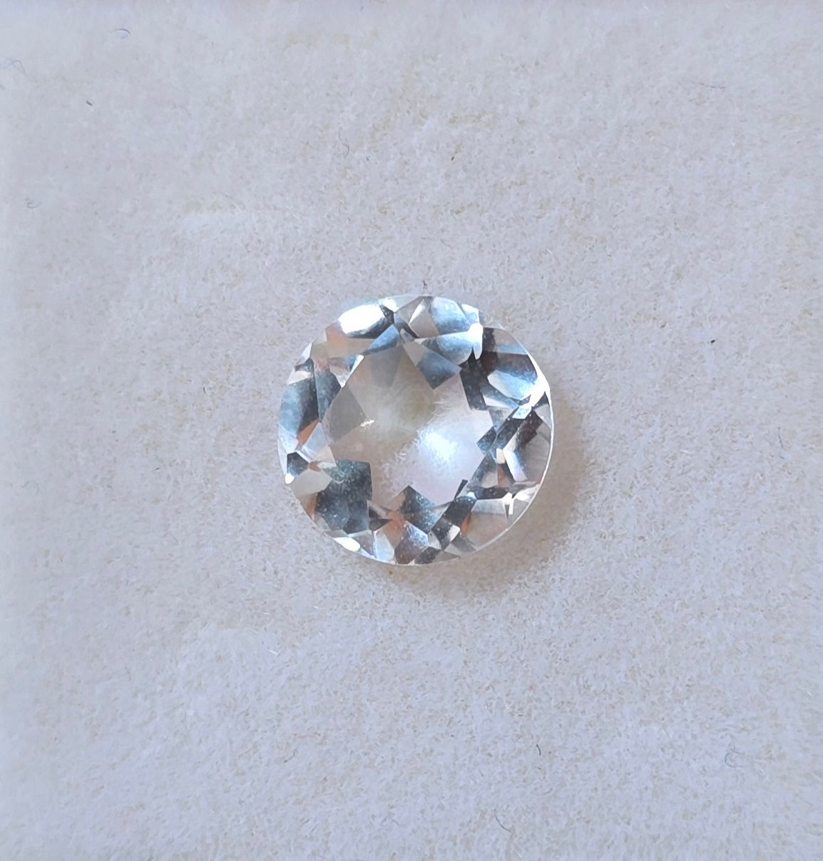 Topázio Branco Redonda