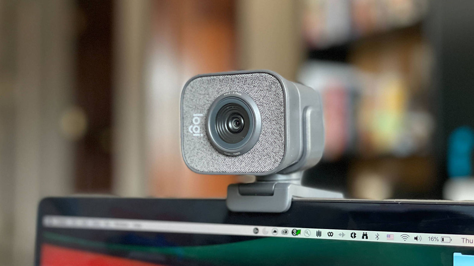 desktop-silver-webcam-for-streaming-nzsmdu6o5jt1laoy.jpg