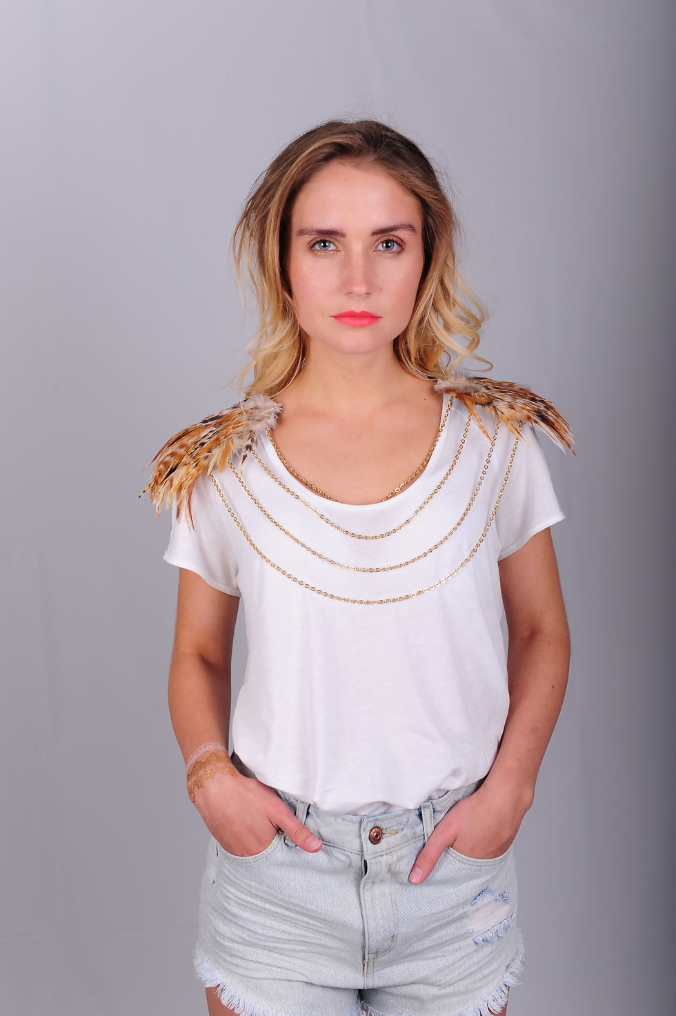 Thumbnail: Feather Epaulettes