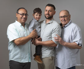 Portrait générationnel par Mathilde Lardanchet, photographe famille à Cruas