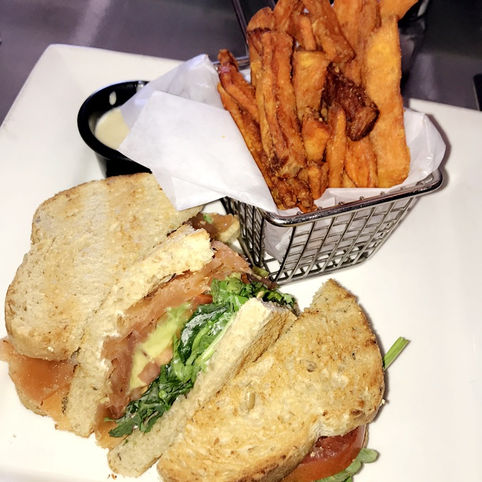 Lou Reda's American Table: Review