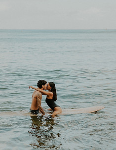 Oahu-Hawaii-Honolulu-Destination-Photographer-Melodey-Rose-Photo-Couples-11.jpg