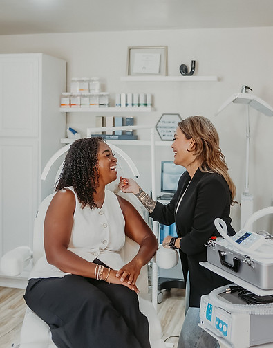 Oahu-Hawaii-Clear-Skin-Expert-Medical-Aesthetician-Aerolase-Microneedling-Hydrafacial-Godd