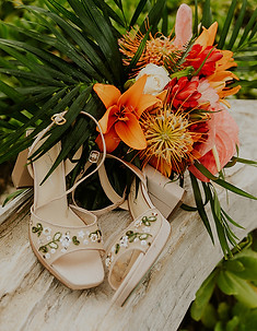Honolulu-Hawaii-Oahu-Destination-Travel-Photographer-Melodey-Rose-Photography-Weddings14.j