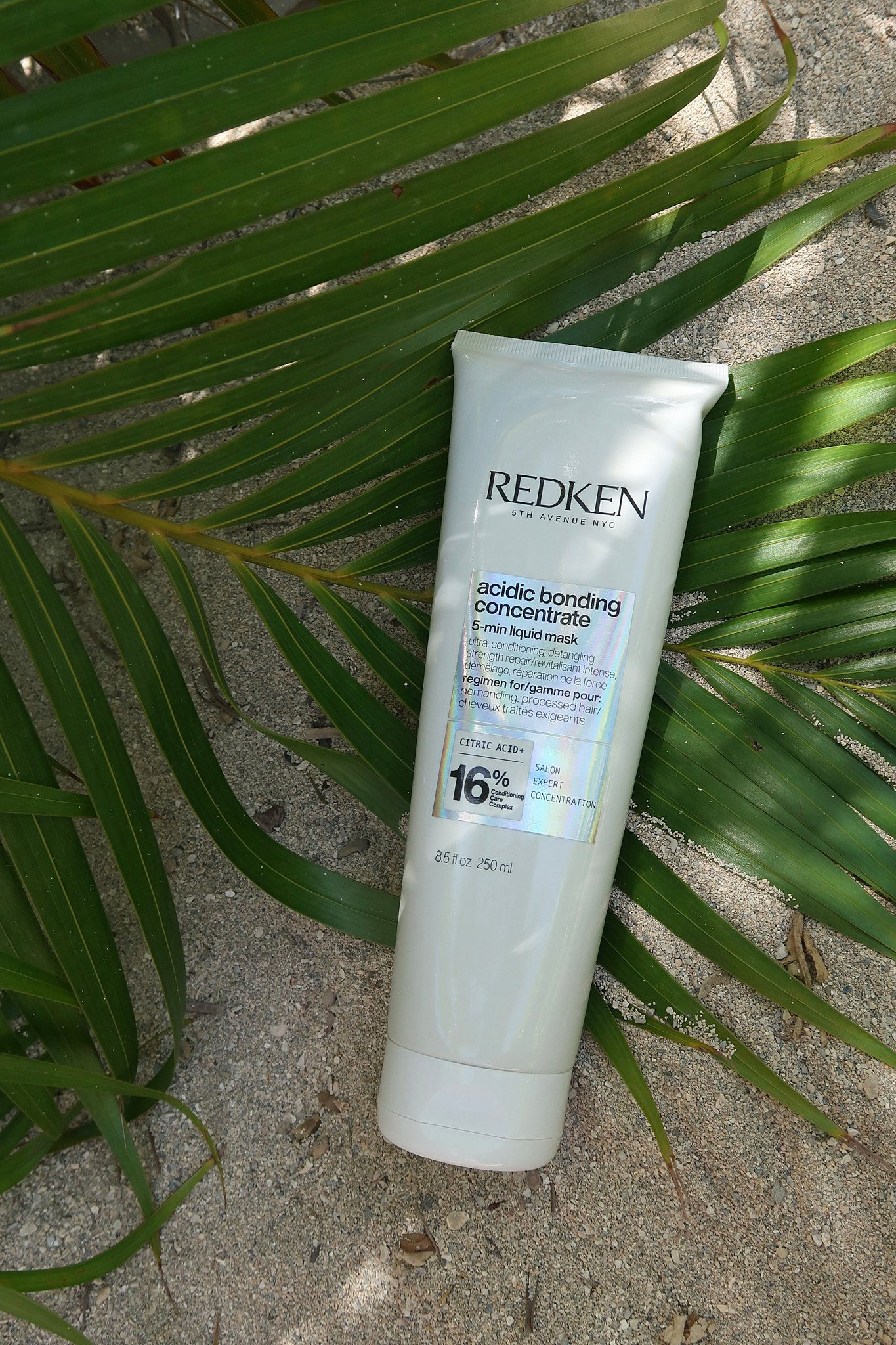 Redken Acidic Bonding Concentrate 5-Minute Liquid Mask
