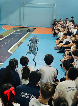 ¡Nos visitó un robot!