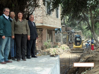 Revestir más de 500m del Canal Surco