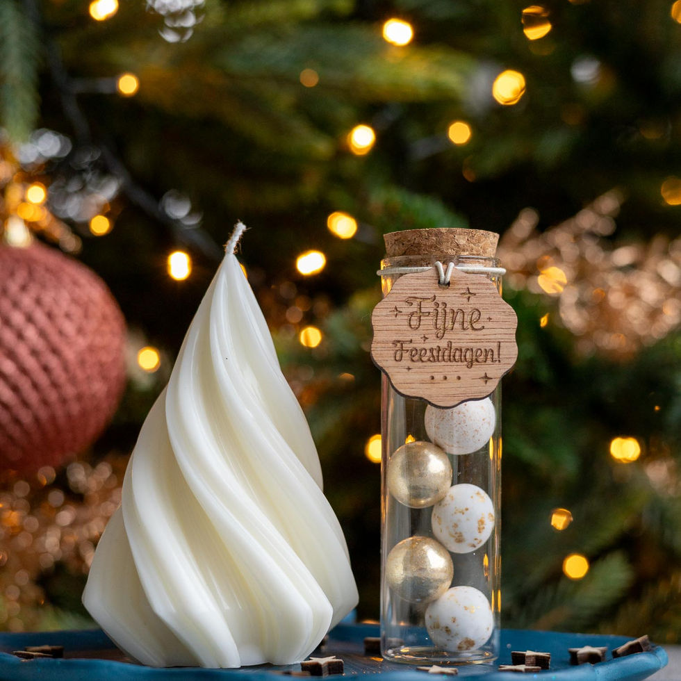 LiZ-e - Kerstboom Twirl Soja Kaars - 9 cm - 12 cm - Feestdagen - Kerstmis - Cadeau - Idee - Geschenk - Origineel - Leuk