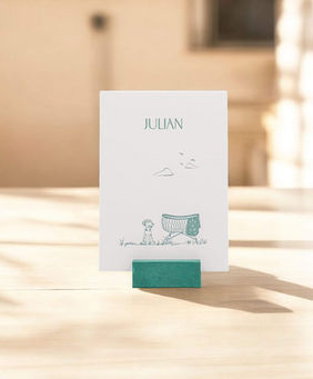 LiZ-e Design - Niel - Geboortekaartje meisje en jongen - Doopsuiker - Papa Chocolat - Bubbelkaarsje - Groen - Letterpress - Hond - Wieg - Kribbe - Viervoeter - Lijntekening - Julian