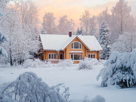 Essential Winter Gutter Maintenance for a Safer Home