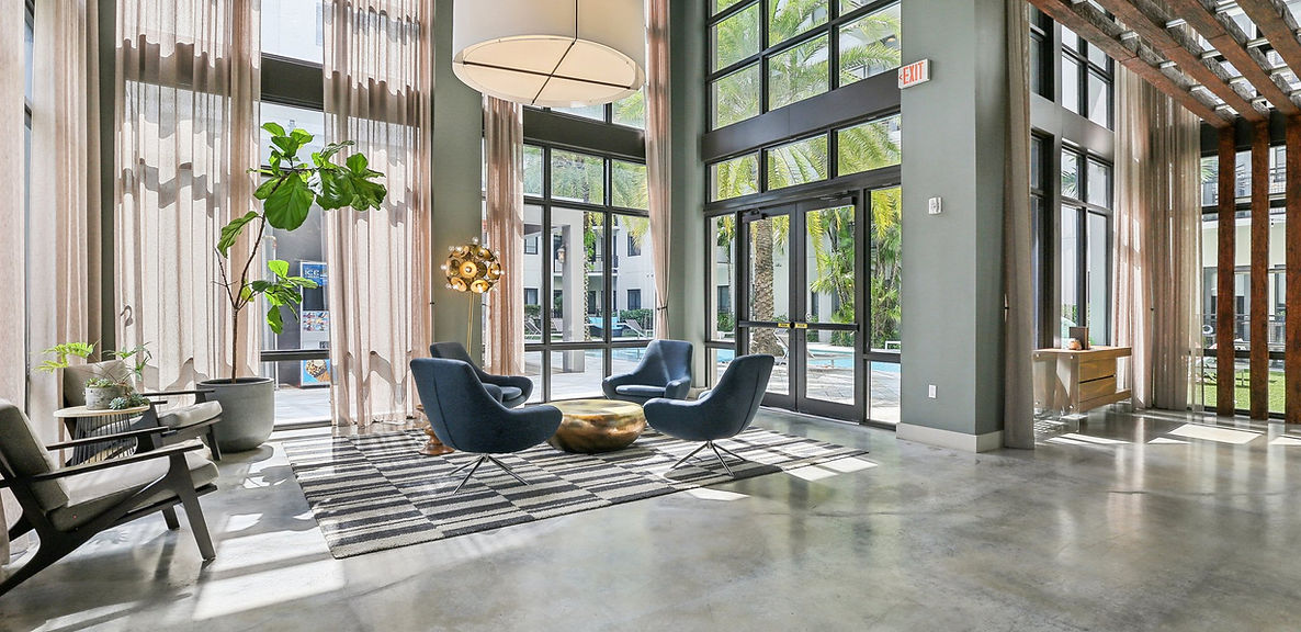 18-web-or-mls-1817 SE 2nd Ave Apt 613-004.jpg