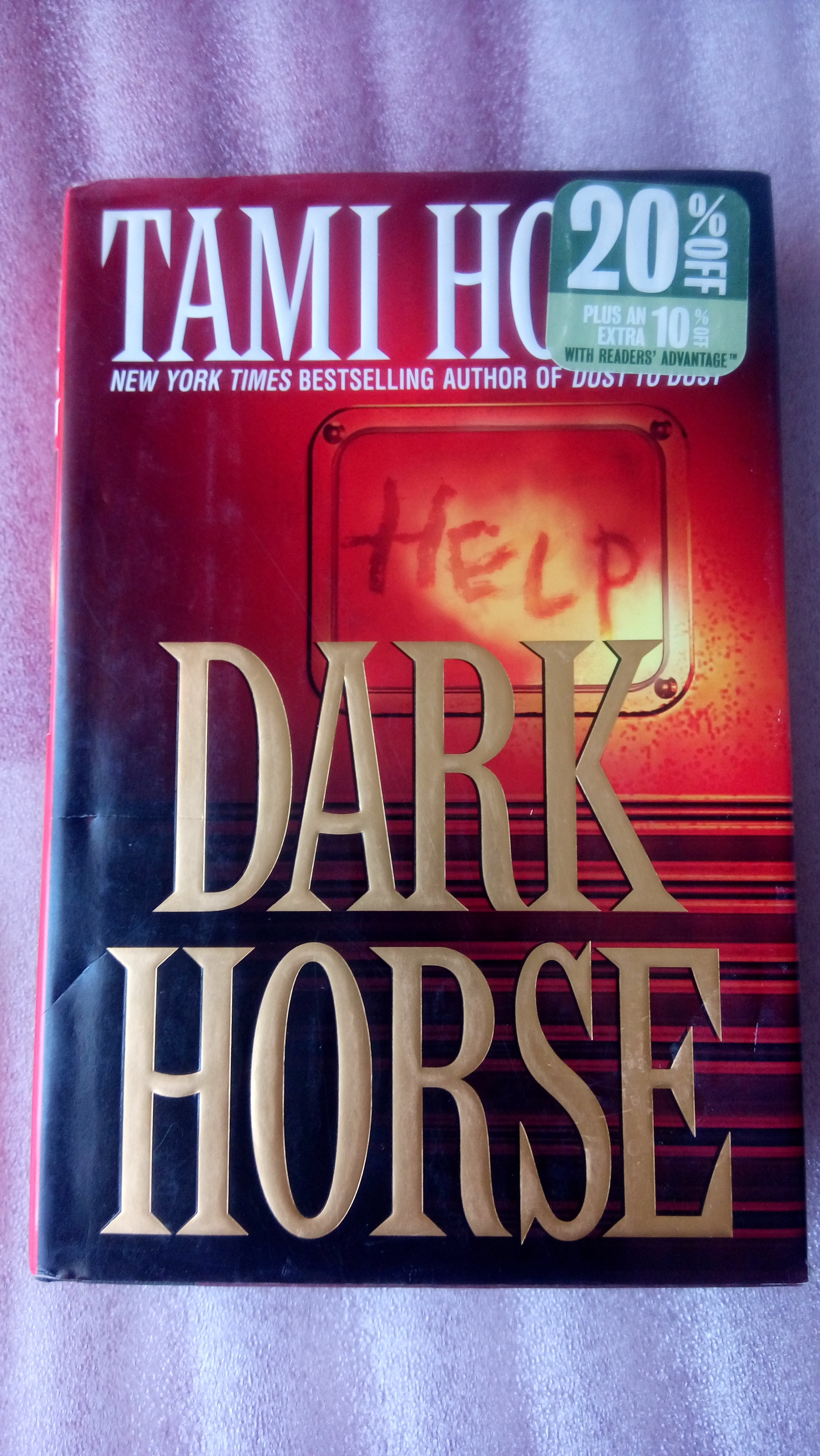 Dark Horse / Tami Hong 2002 Ingles