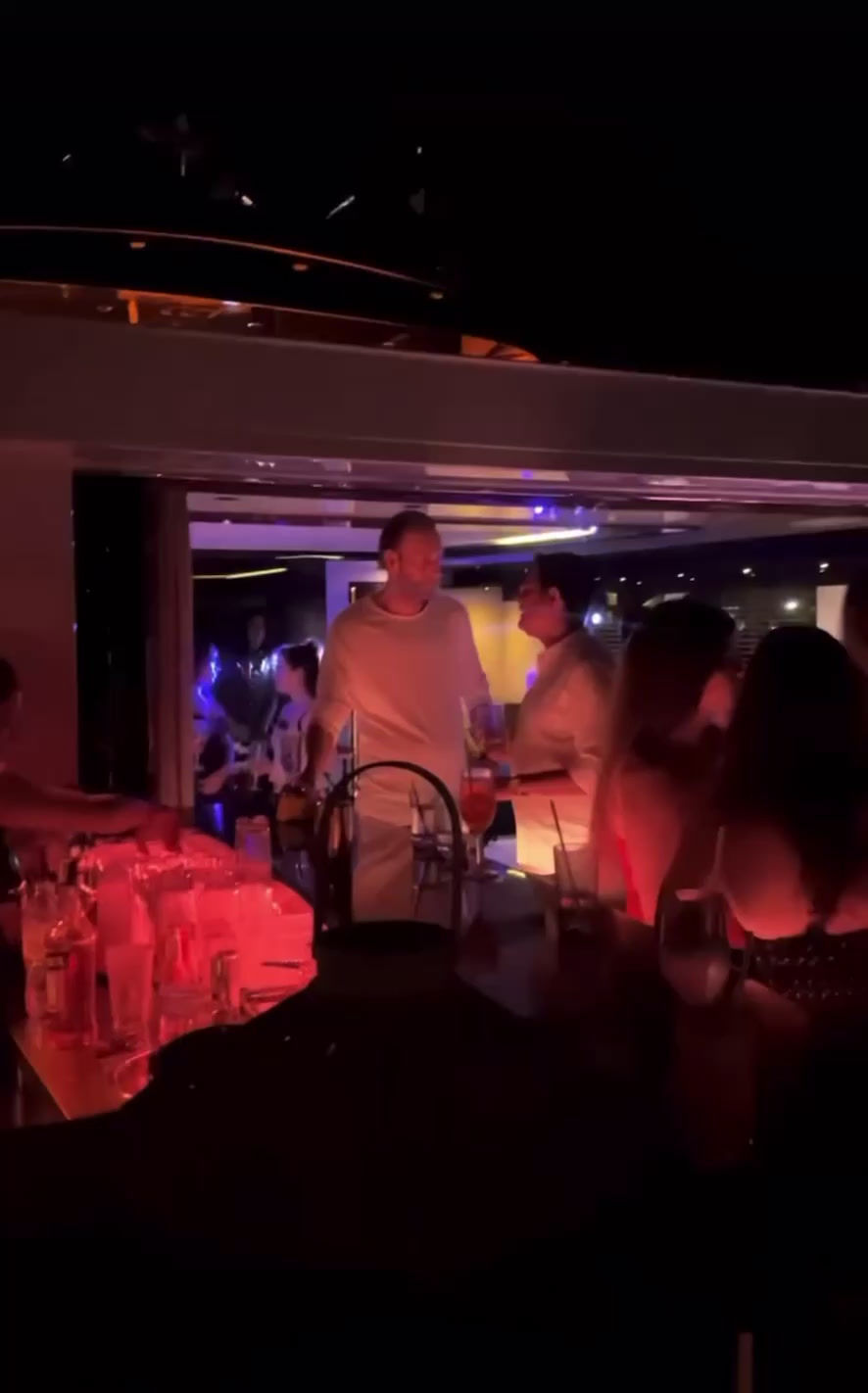luxury boat 1.mov
