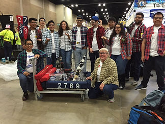 Robotics team.jpg