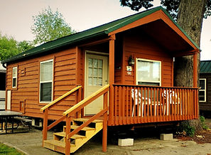 Cabins%20(2)_edited.jpg