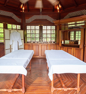 la carriere massage.jpg