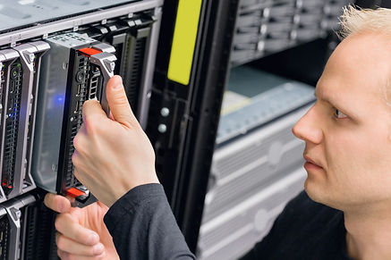 graphicstock-it-consultant-install-blade-server-in-datacenter_B2XuOY_je.jpg