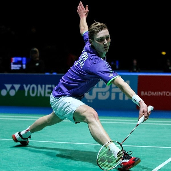 Keeping Balance in Badminton