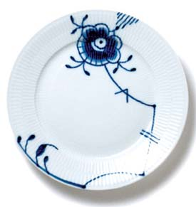 RC Blue Fluted MEGA Plate (6 3/4 In) #1017370