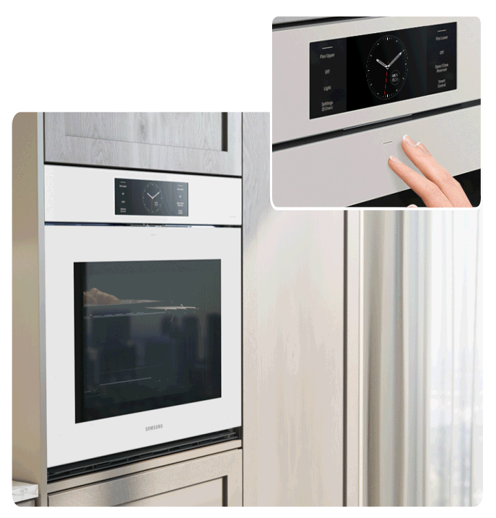 Miniatura: Bespoke Combination Wall Oven in White Glass Open Door GIF