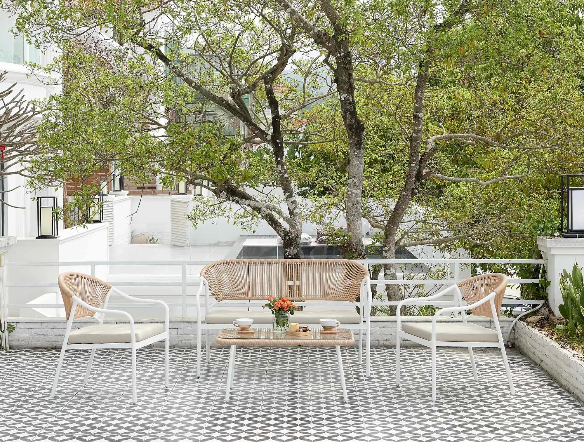 Sophie 4 Pcs Rattan Patio Set with White Aluminum Frame Outdoor Scene