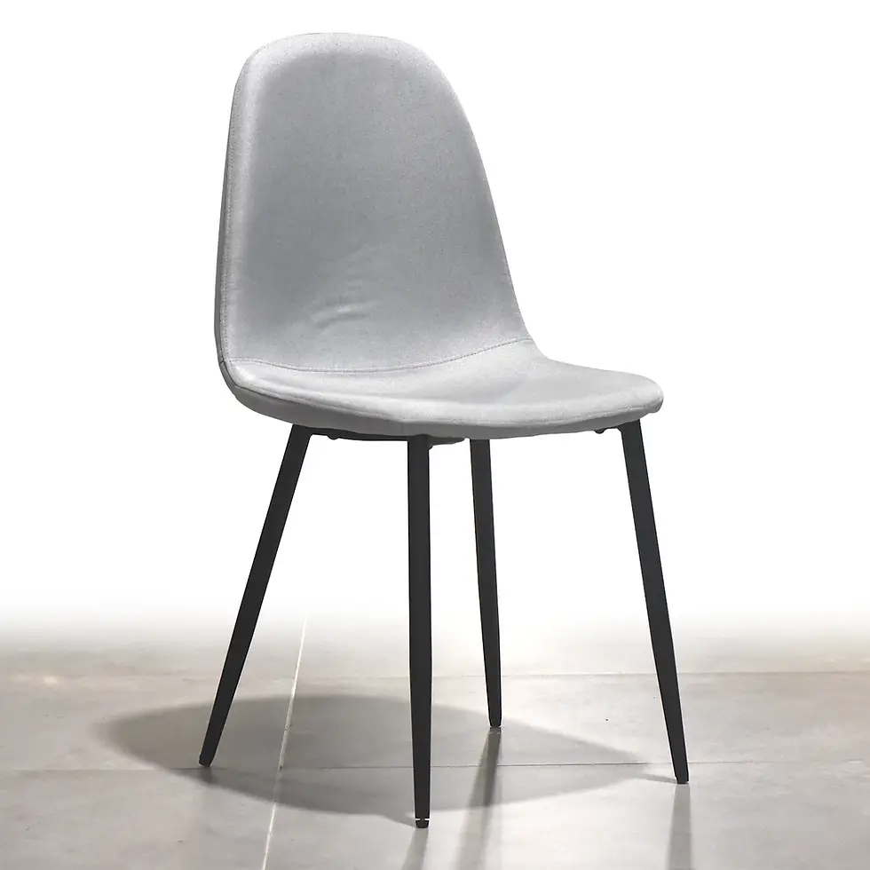 Miniatura: Eva Small Dining Table Set for 4 Chair angle View