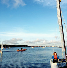 Sailing in Dale Bay