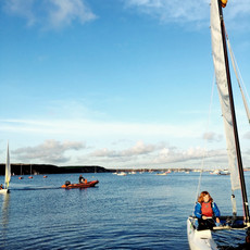 Sailing in Dale Bay