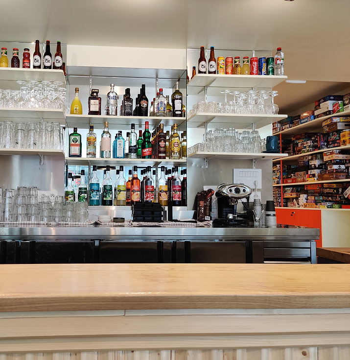 Les Grands Gamins Bar à jeux de société et Boutique Paris