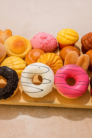 20250731_1343_Assorted Colorful Pastries_remix_01k1h02fj3enhr8d8spybj7ys3.png