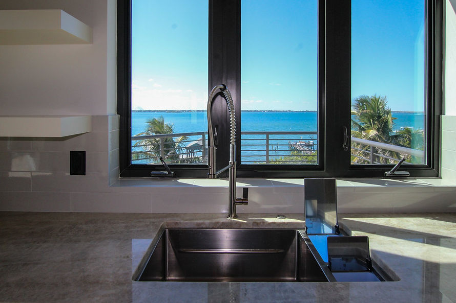 Water tap installation