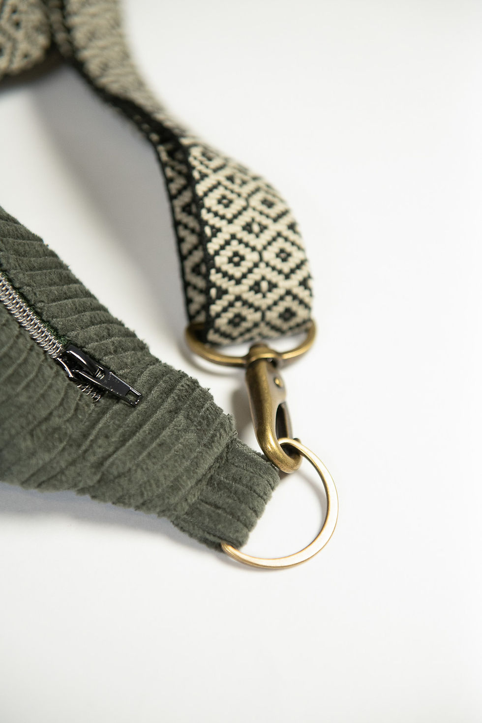 Miniaturbild: Cordtasche || oliv
