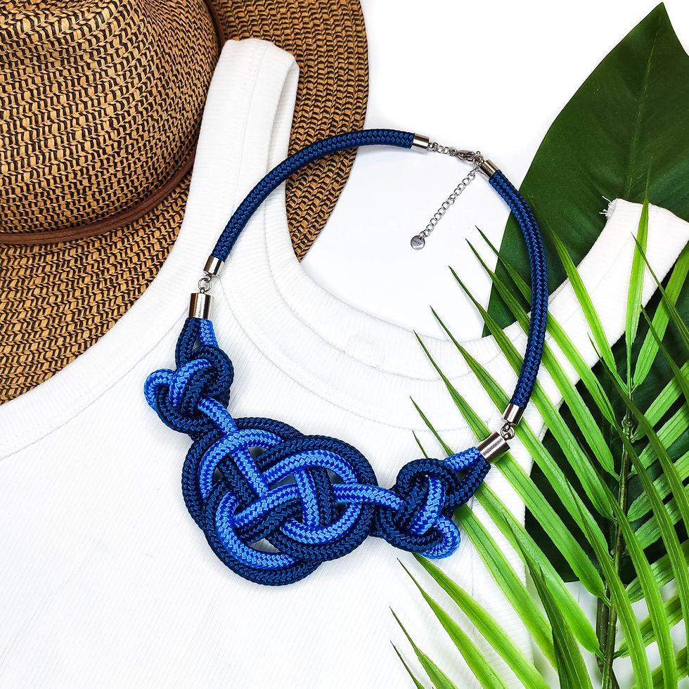Thumbnail: Linna necklace - dark blue/ greek blue