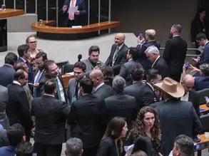 PL da Dosimetria beneficia criminosos comuns, dizem especialistas