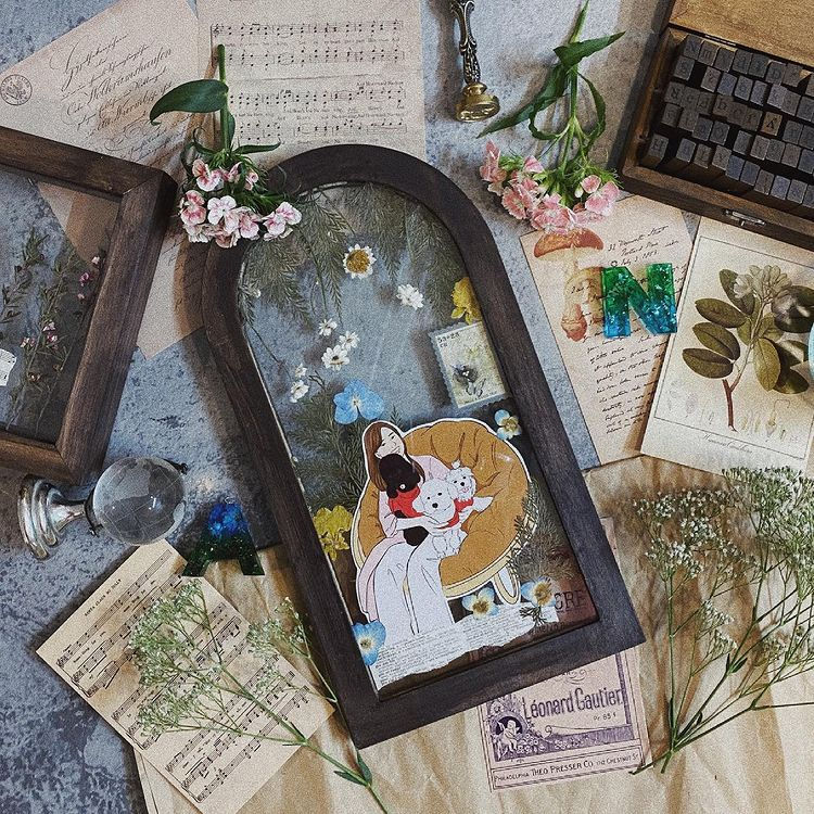 Thumbnail: Window Pressed Memories Frames