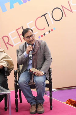 26731732_1901535980067080_28578689217813