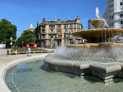 PLAZA DE FEDERICO MOYÚA