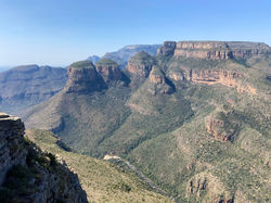 THREE RONDAVELS VIEW POINT