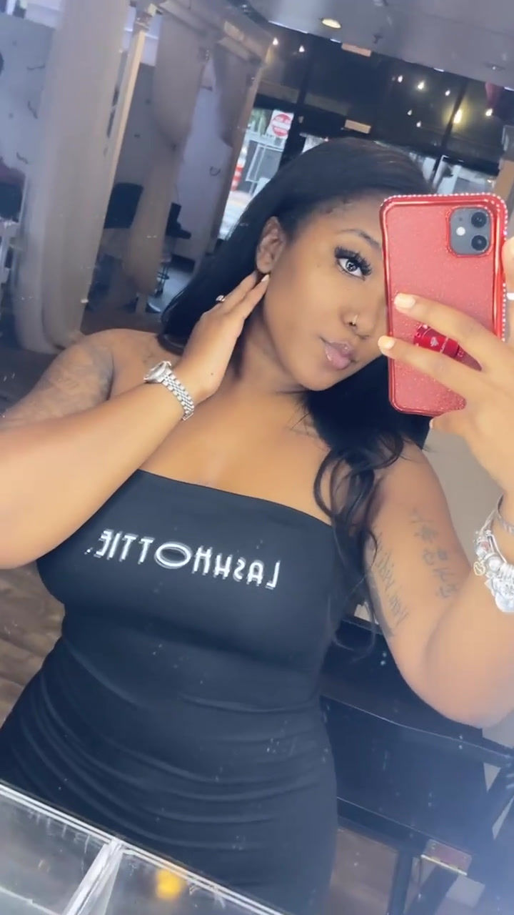 Thumbnail: Lash Hottie strapless dress