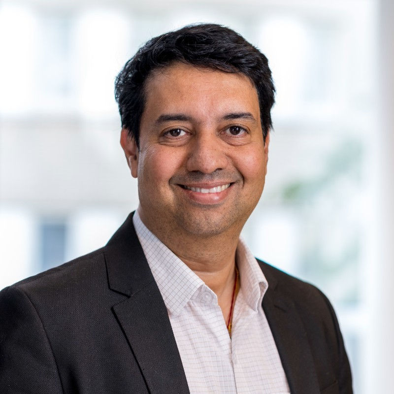 Dr Vineet Basotia.jpeg